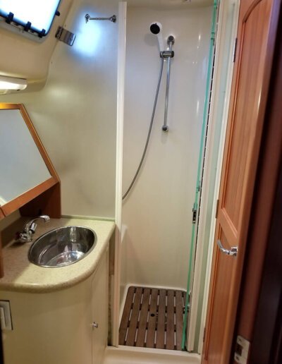 Veritas Charters Head